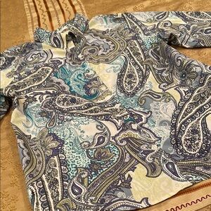 Chico’s blouse, paisley print, 100% no iron cotton, excellent shape,  2 (M-L)